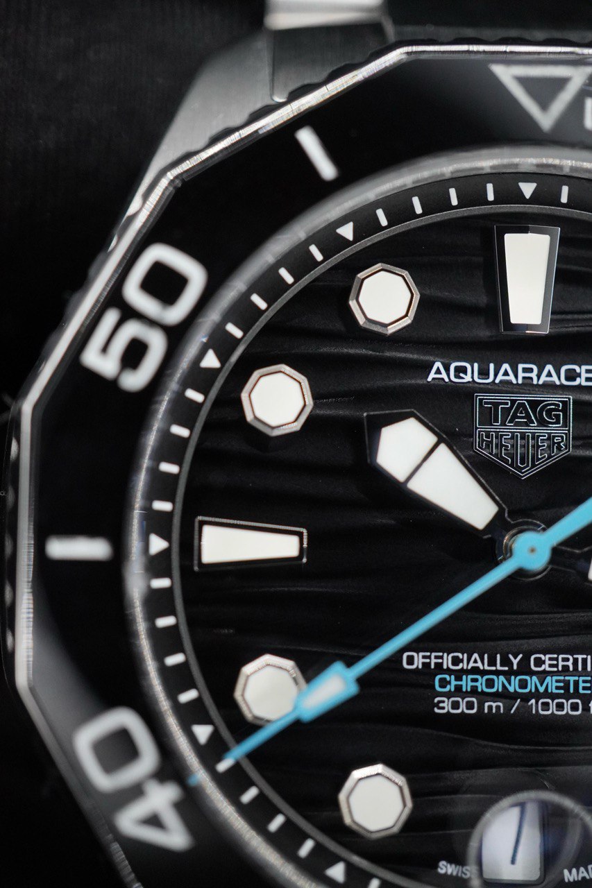 Tag Heuer Aquaracer Professional 300M DATE 42 mm