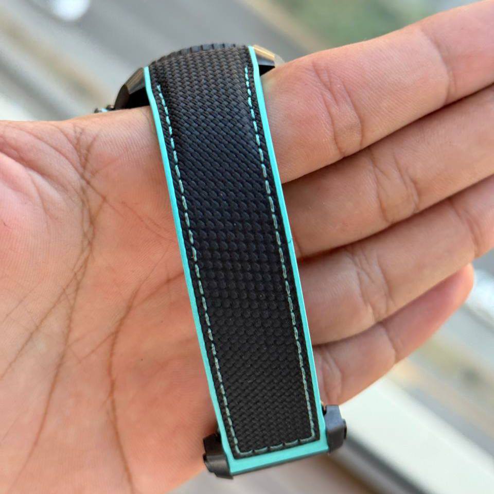 Omega Seamaster Planet Ocean 600m Deep Black Emirates Team New Zealand 45.5mm