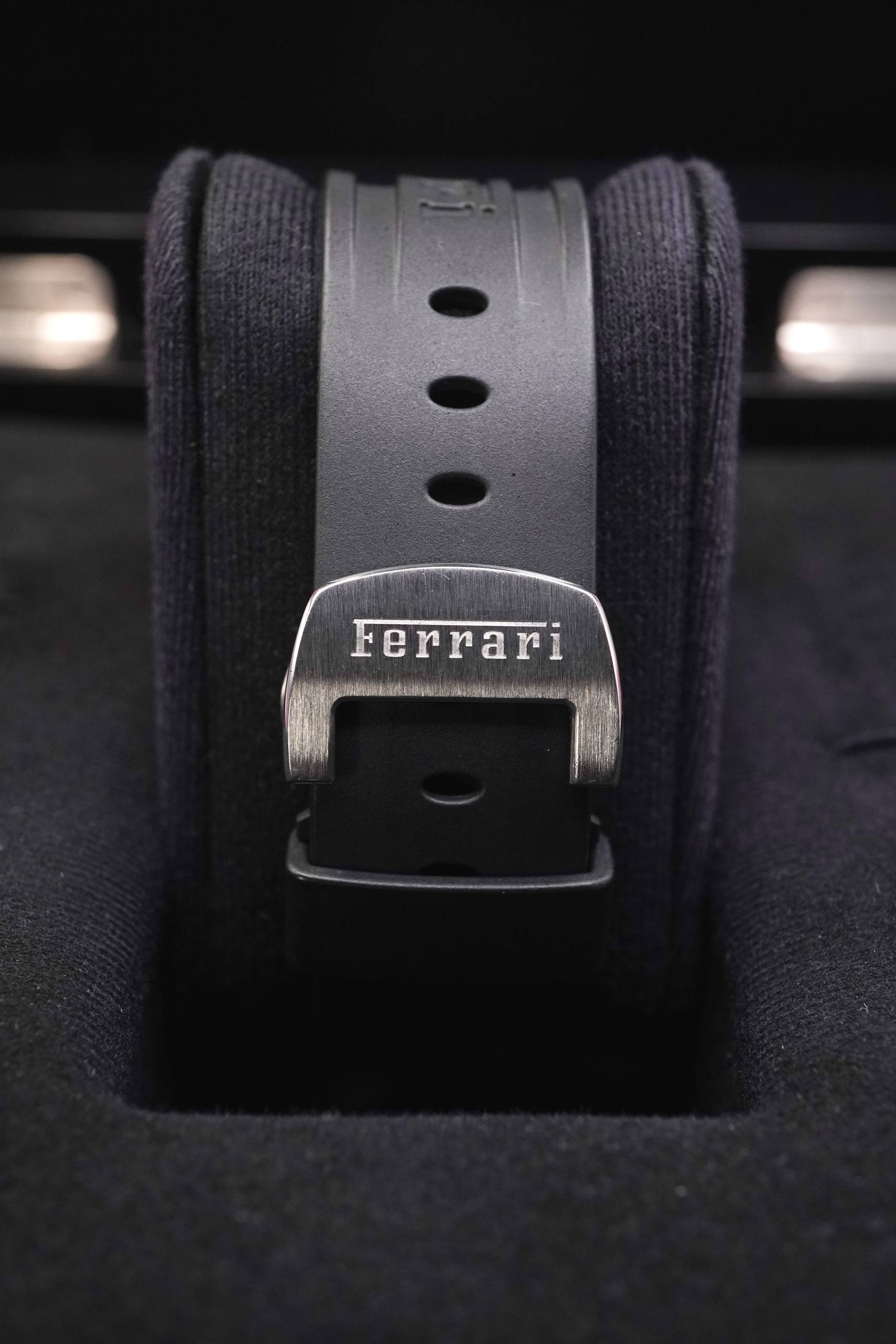 Panerai Ferrari Gran Turismo 45mm