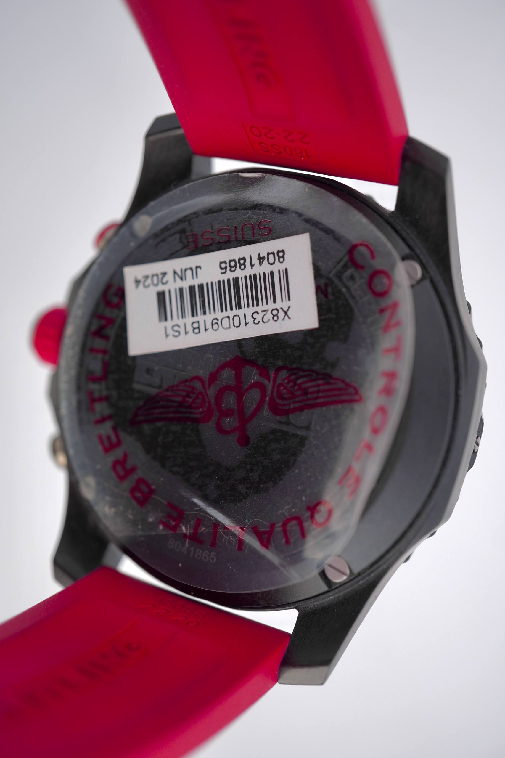 Breitling Endurance Pro Rojo Fibra de Carbono Chronograph