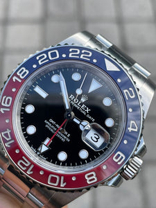 Rolex GMT-MASTER ll "Pepsi" Oystersteel 40mm Dial Negro