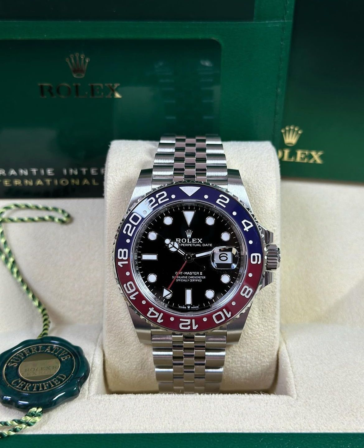 Rolex GMT-MASTER ll "Pepsi" Oystersteel 40mm Dial Negro