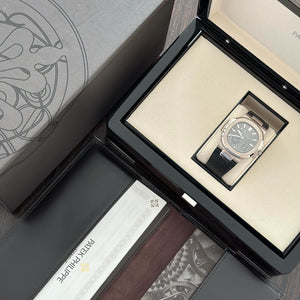 Patek Philippe Nautilus  White Gold 18k