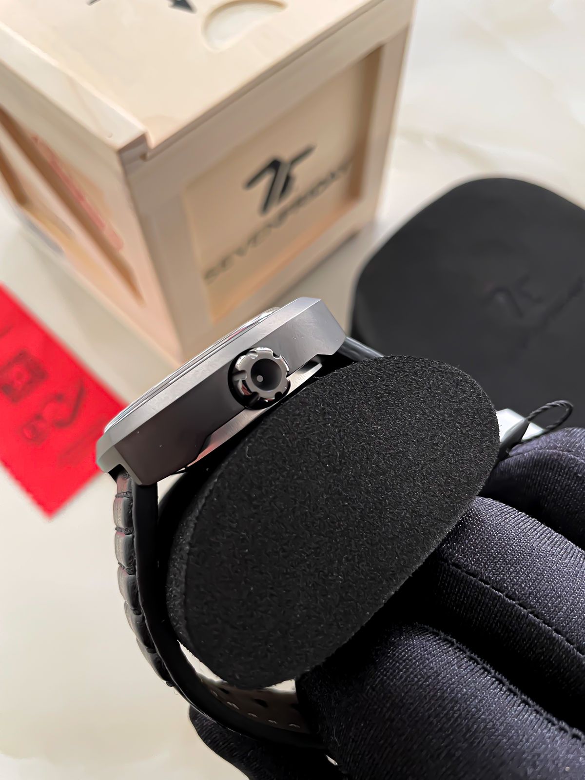 Reloj Seven Friday V-series V3/01