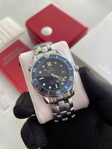 Reloj Omega Seamaster James Bond 300M RED