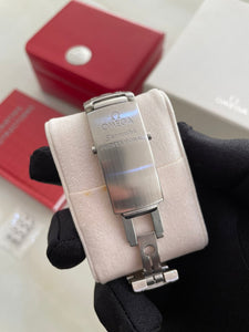 Reloj Omega Seamaster James Bond 300M RED