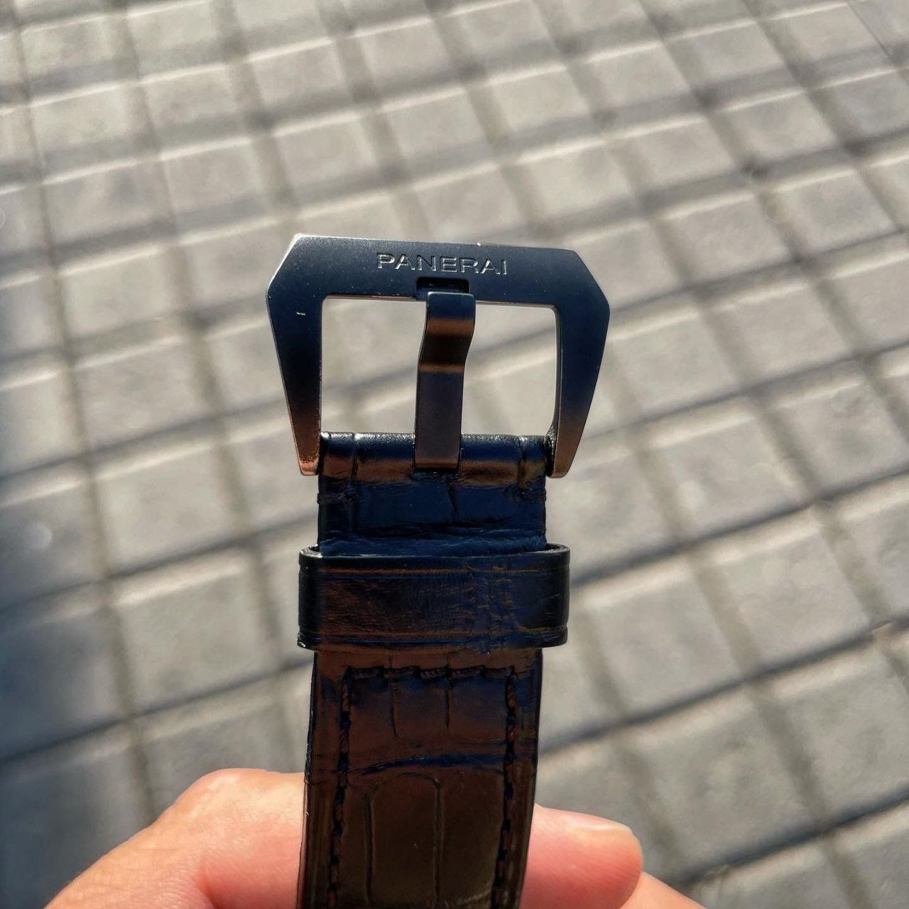 Panerai Luminor GMT Titanium 42 mm
